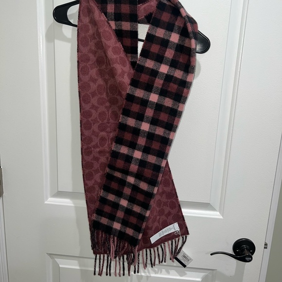 Coach scarf - Picture 1 of 2